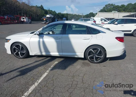 2018 Honda Accord Sport z USA, uszkodzony, nr VIN 1HGCV1F3XJA207823